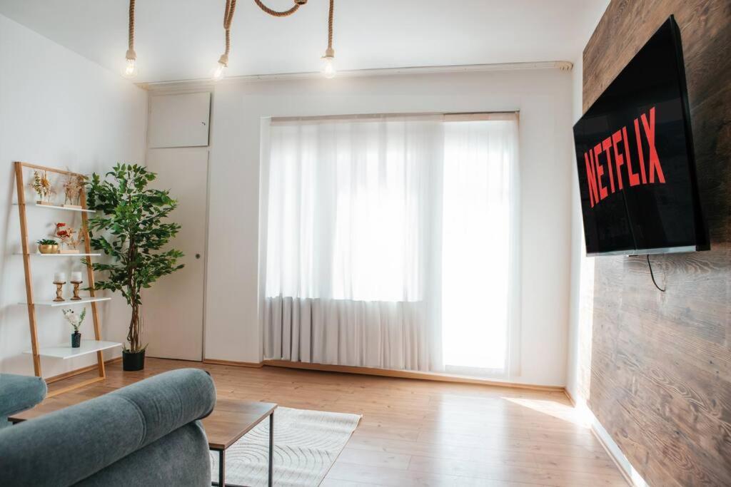 Bright & Grey - Netflix - City - Wifi - 4 Person Έσσεν Εξωτερικό φωτογραφία
